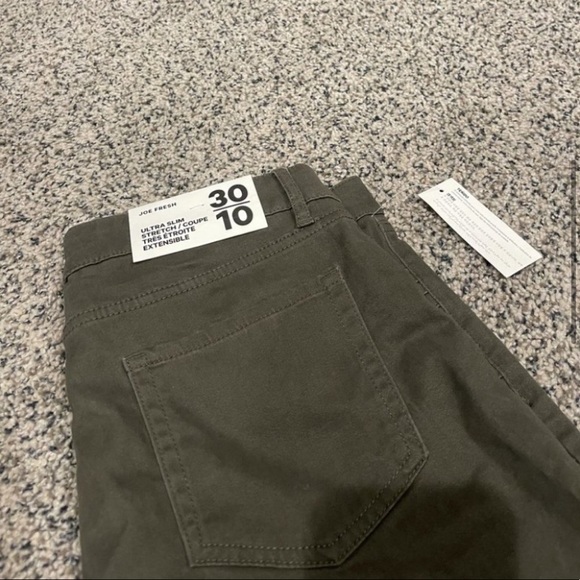 JOE’s Moto Slim Denim Pant
Ultra Slim Stretch SZ 10/30 NWT!! - Picture 7 of 10